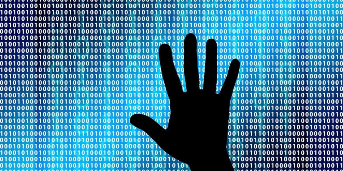 Expert: Line between cyber crooks and cyber spies getting more blurry